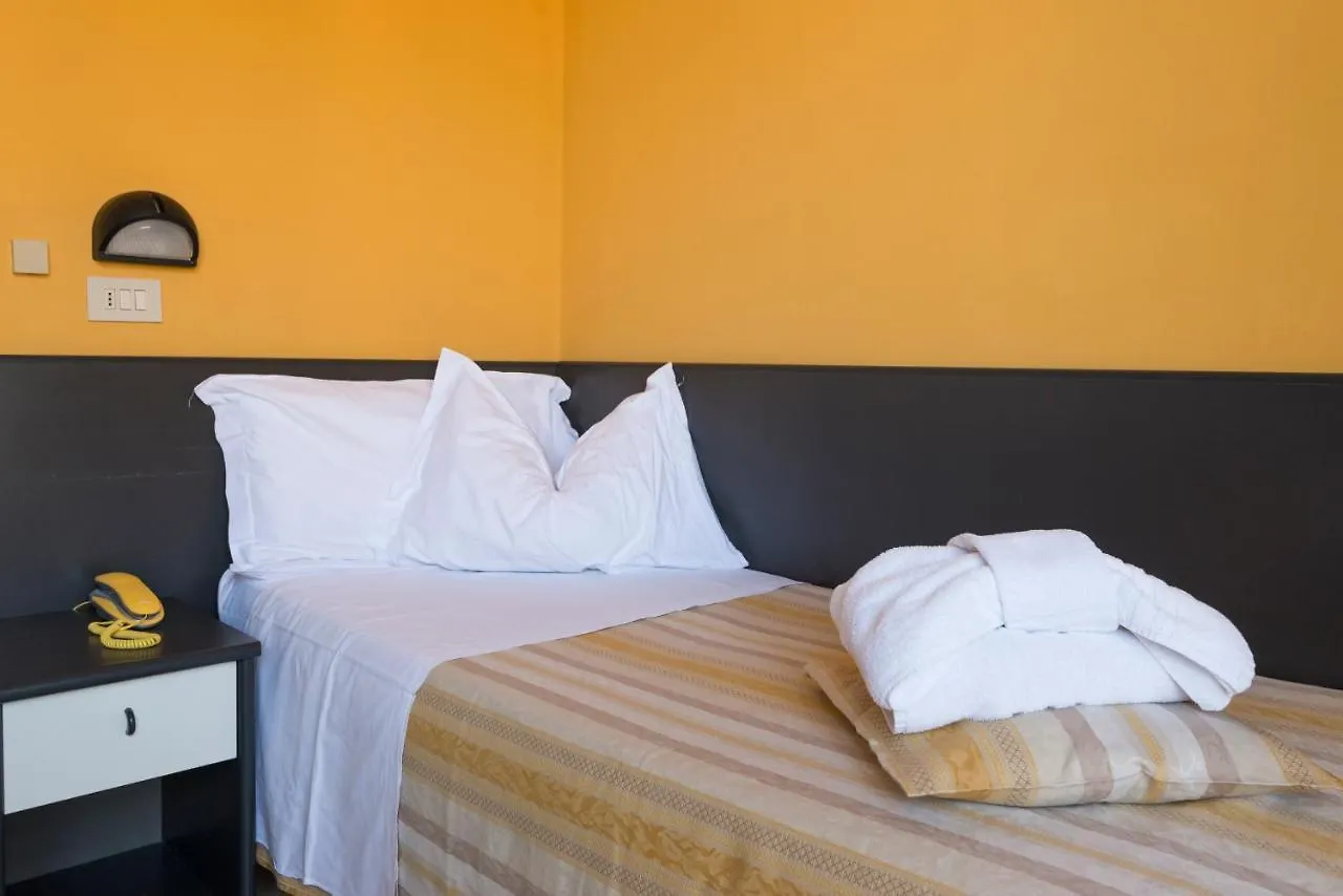 ***  Hotel Airone Римини Италия