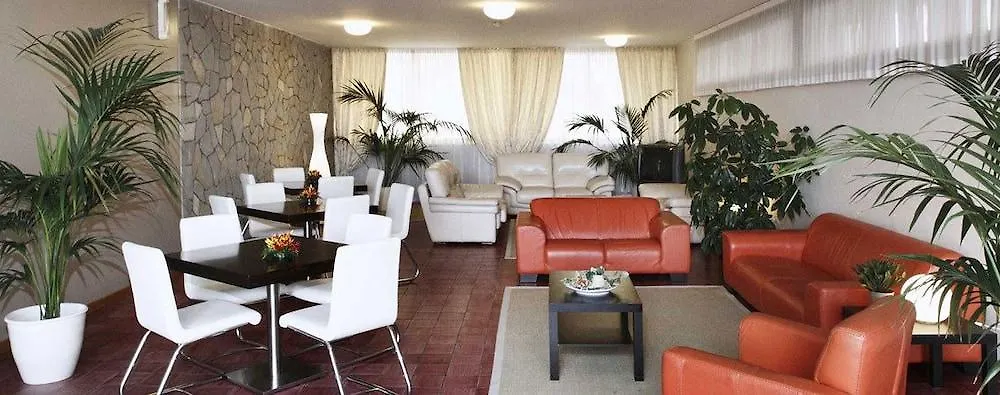 Hotel Airone ريميني 3*,
