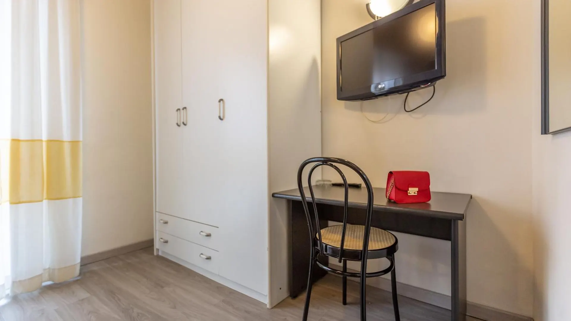 Hotel Airone ريميني