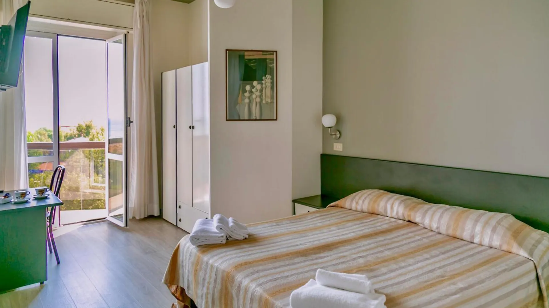Hotel Airone ريميني 3*,  إيطاليا